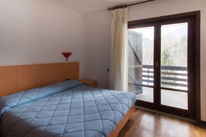 Room 14 of 36