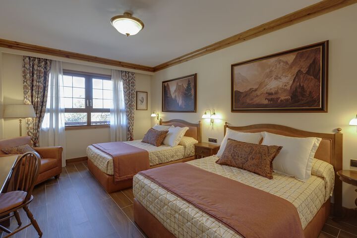 Room 3 of 37