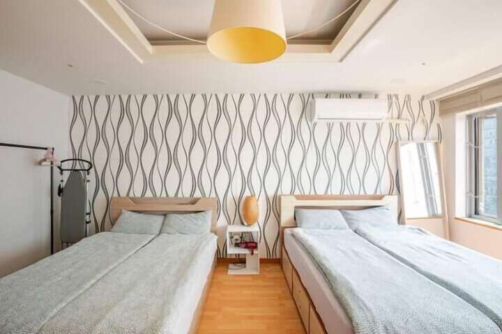 Room 8 of 15