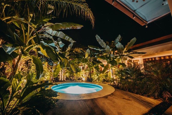 Pool 22 of 54