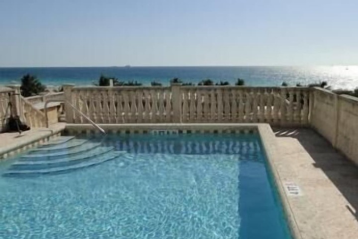 Rooftop pool