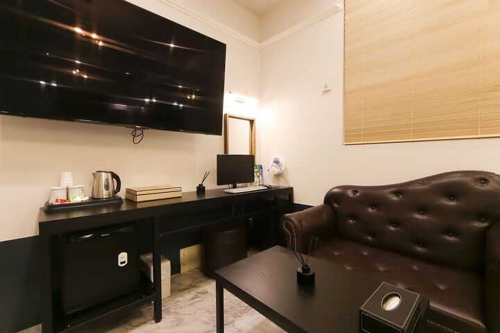 Room 85 of 152
