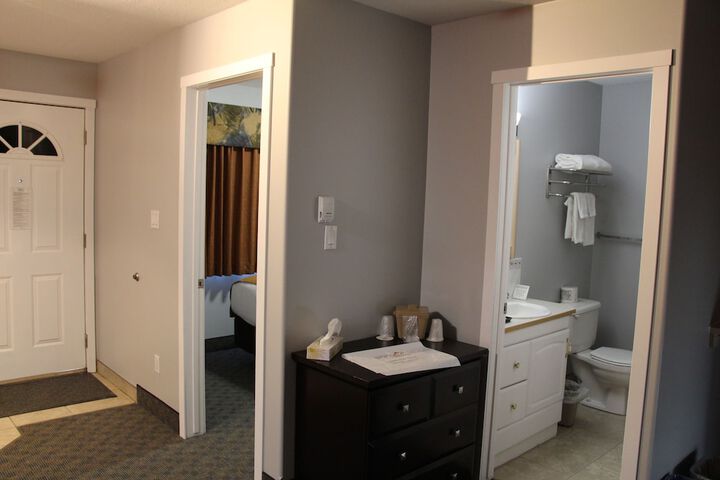 Room 16 of 49