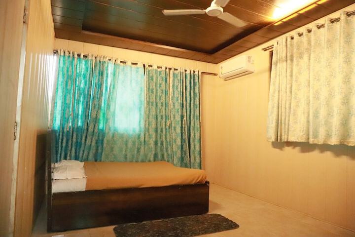 Room 19 of 62