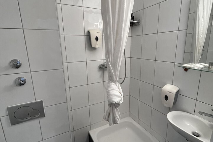 Room 44 of 52