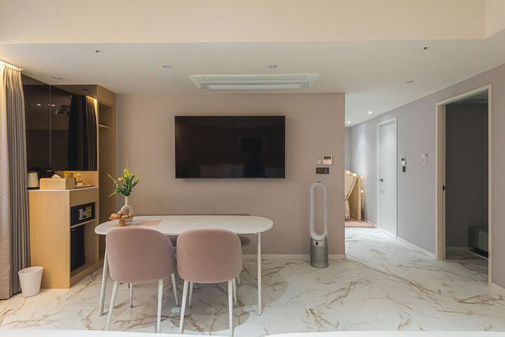 Room 45 of 71