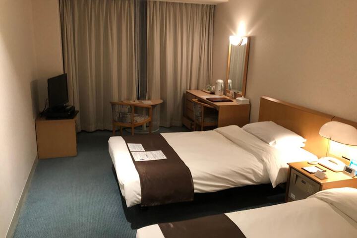 Room 14 of 104