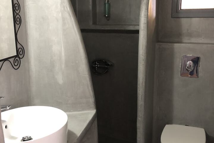 Room 57 of 83