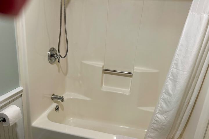 Room 14 of 21