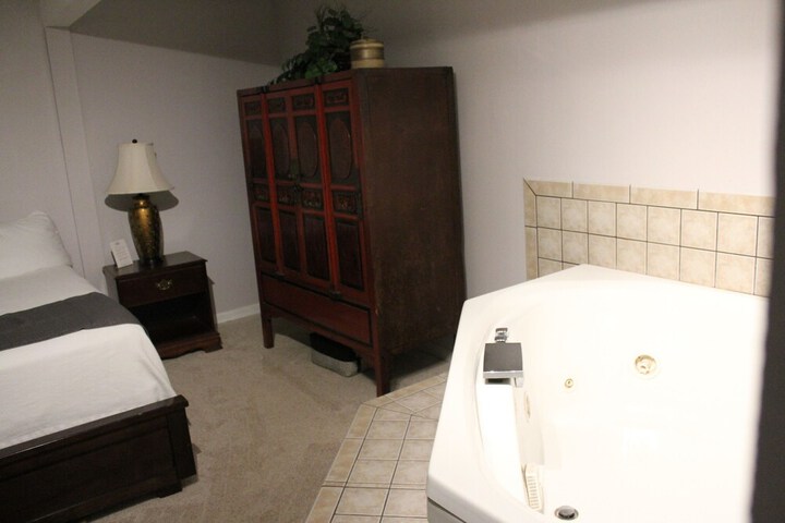 Room 95 of 219