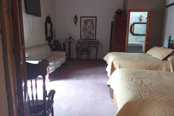 Room 7 of 67