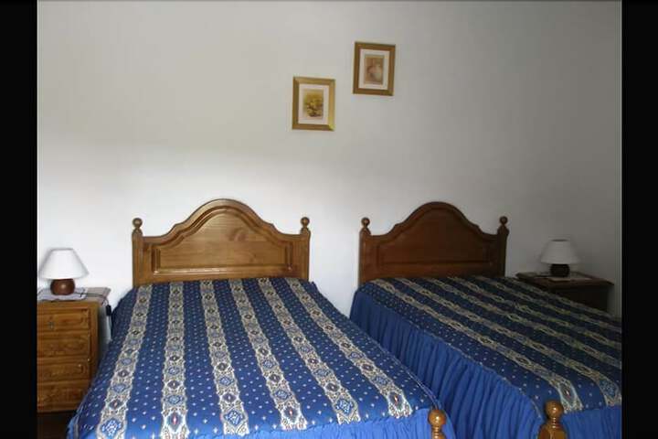 Room 3 of 8