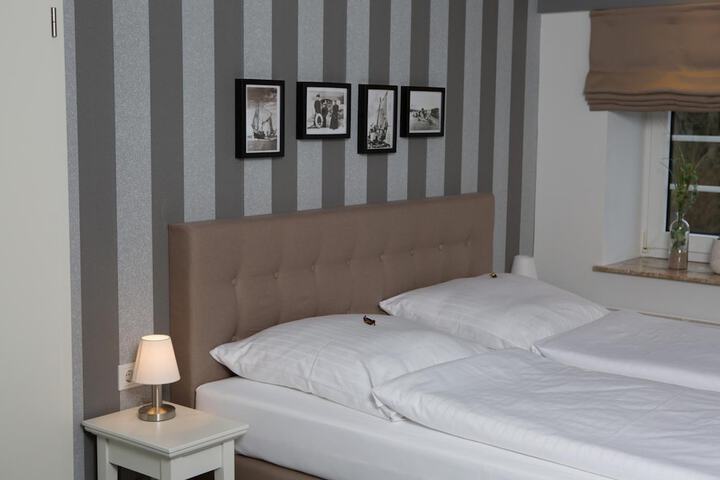 Room 16 of 43