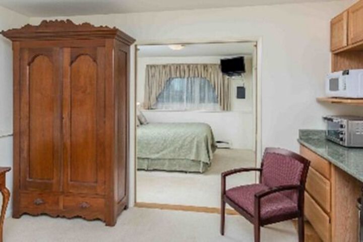Room 5 of 25