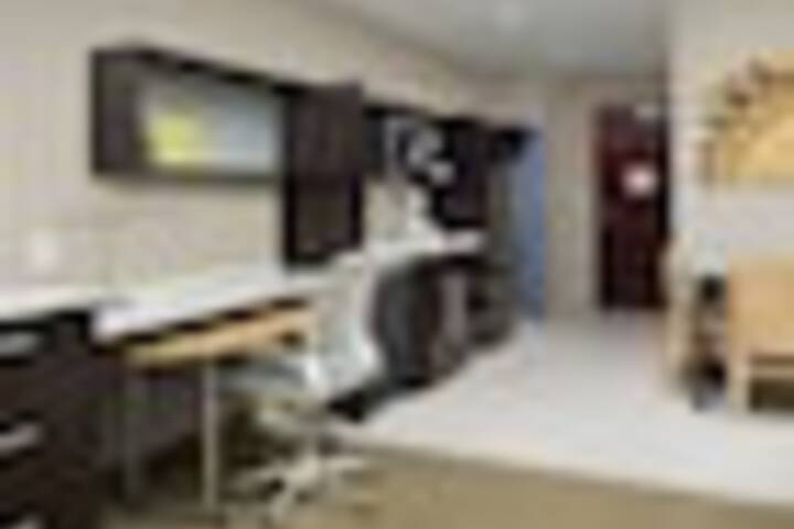 Room 47 of 108