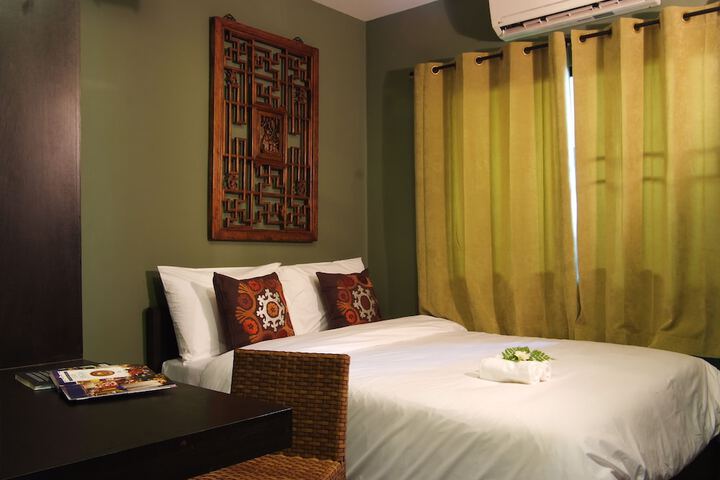 Room 13 of 65