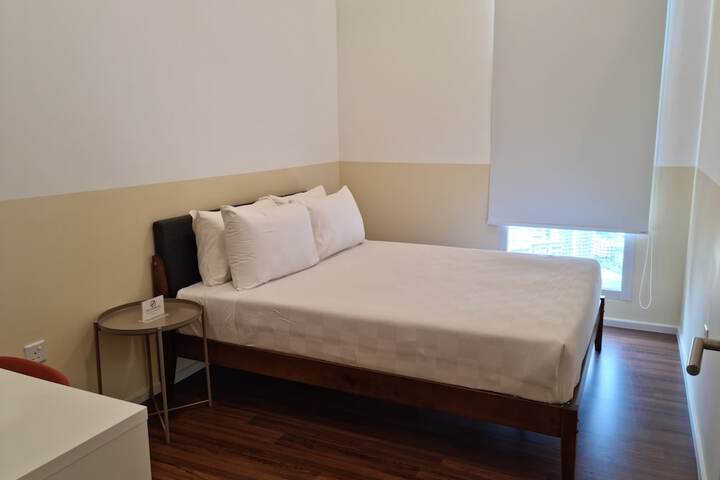 Room 3 of 30
