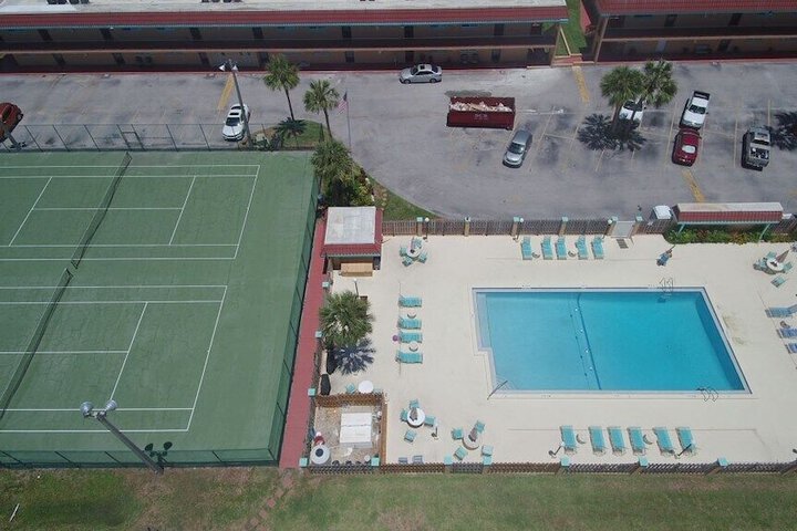 Pool 18 of 30