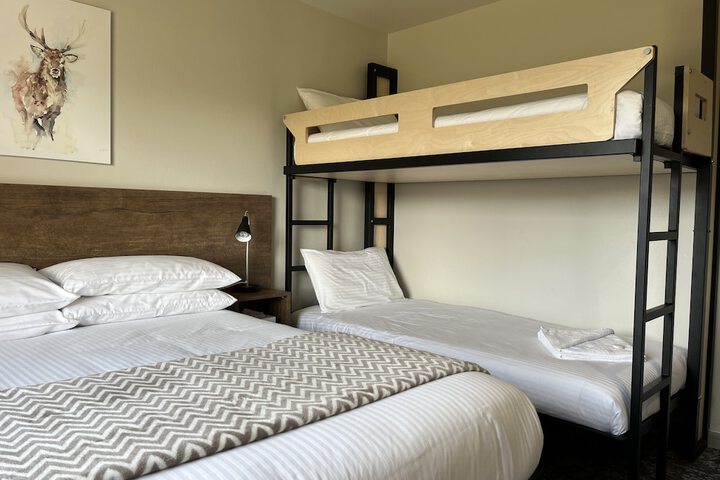 Room 8 of 22