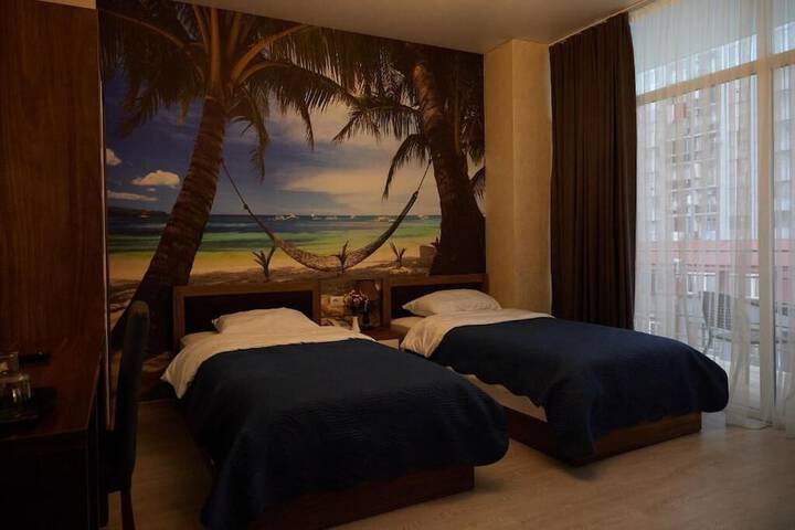 Room 14 of 22