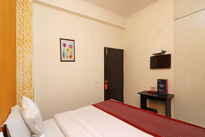 Room 14 of 22