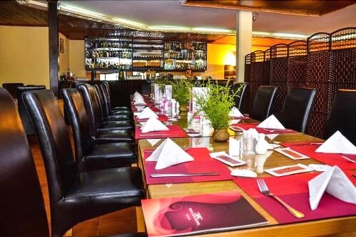 Dining 74 of 86