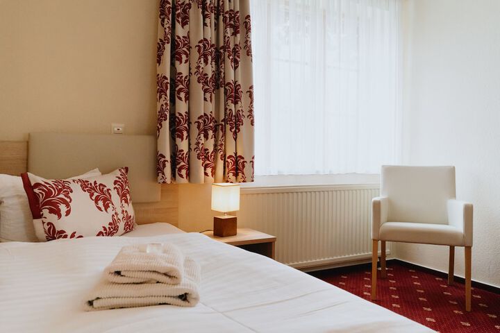 Room 15 of 43
