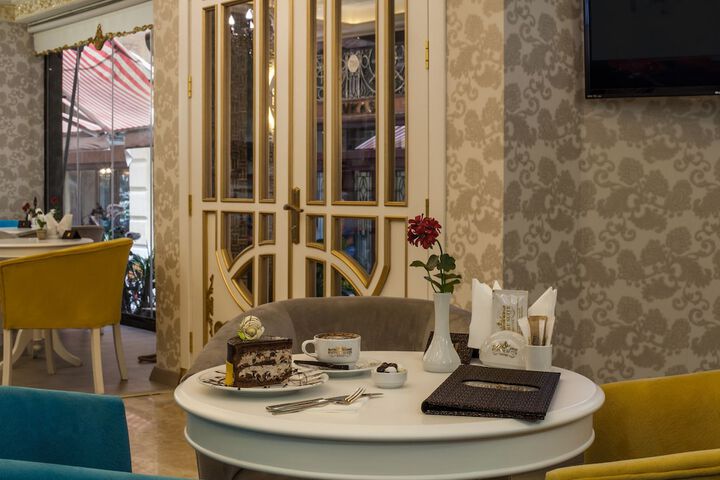 Cafe