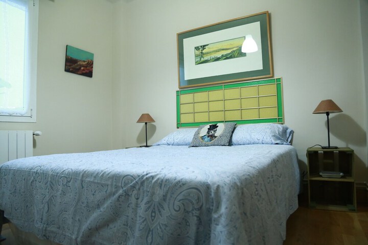 Room 5 of 16
