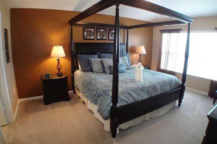 Room 14 of 87