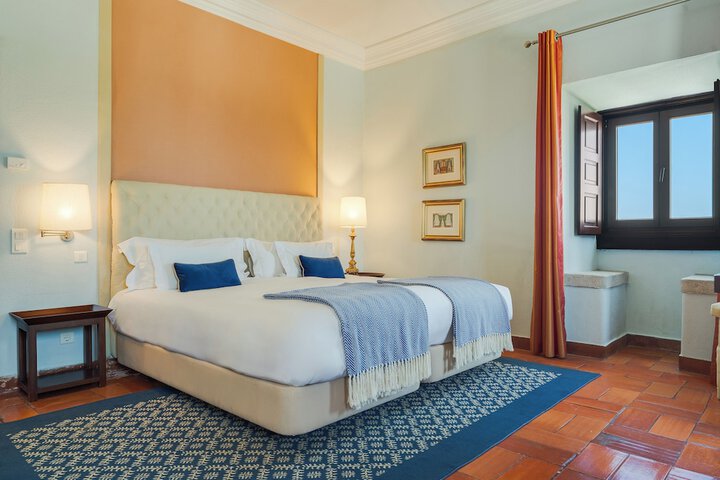Room 10 of 73
