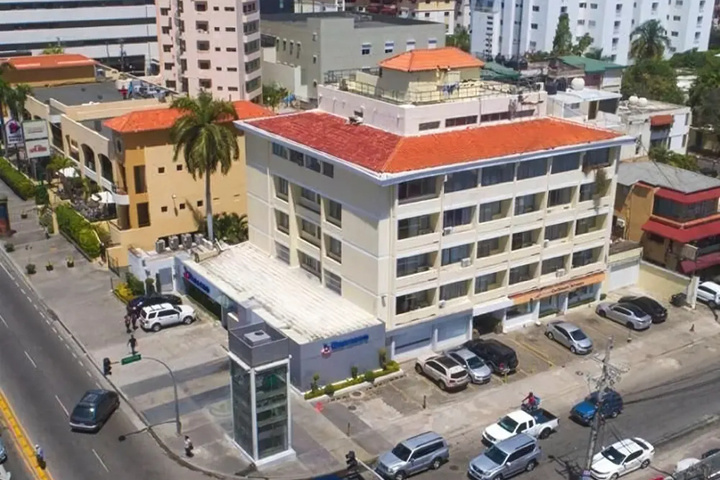 Exterior of Condominio Caribe