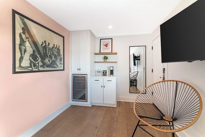 Room 18 of 53