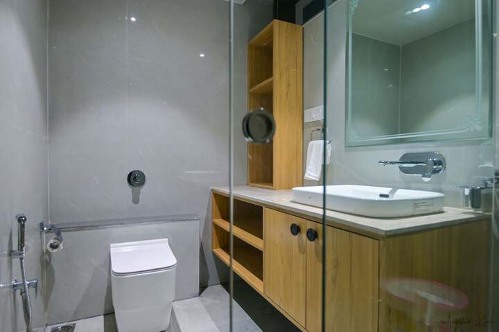 Room 16 of 24