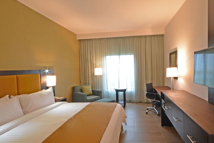 Room 6 of 65