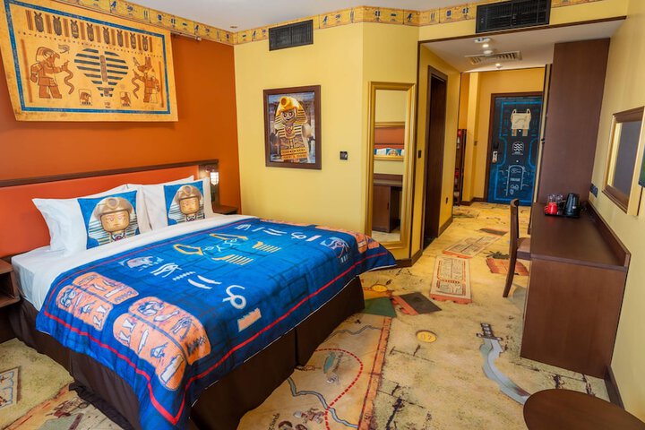 Room 5 of 54