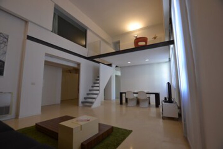 Room 7 of 22