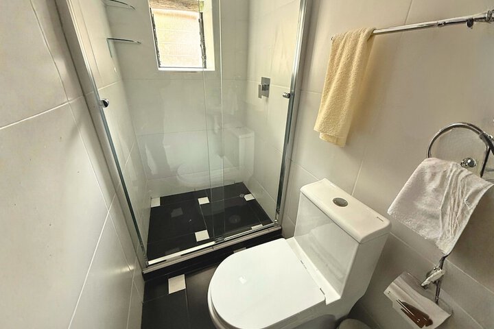 Room 52 of 100