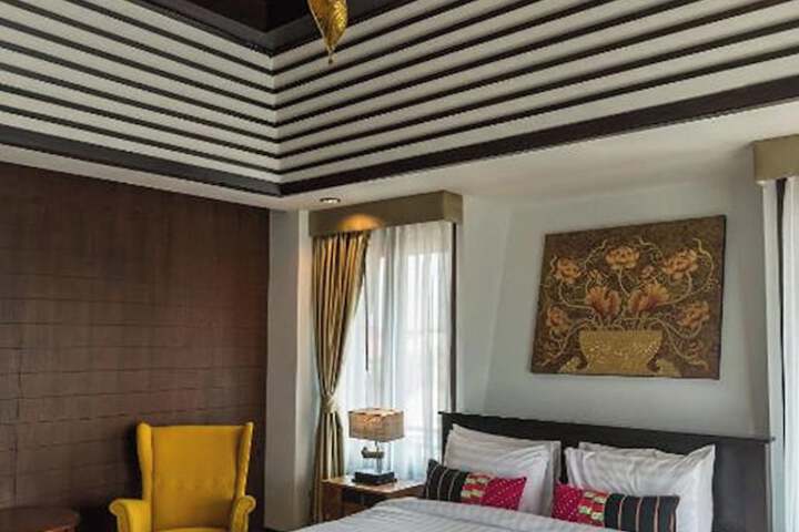 Room 12 of 72