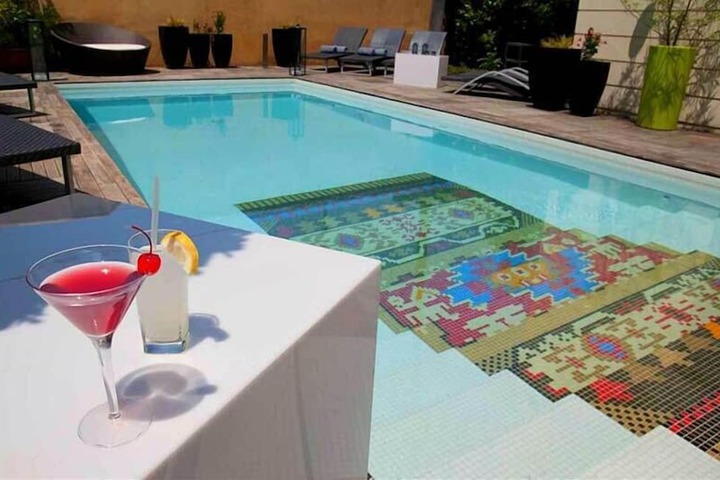 Pool Hotel