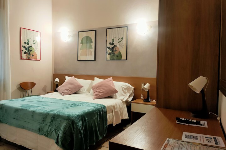 Room 28 of 71