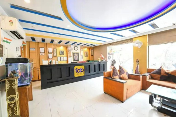 Hotel Interior 8 of 31