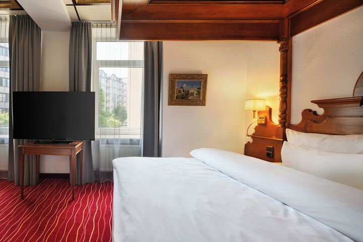 Room 58 of 111