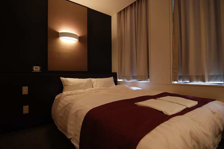 Room 15 of 25