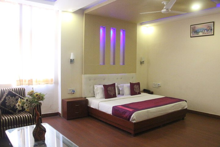 Room 12 of 29