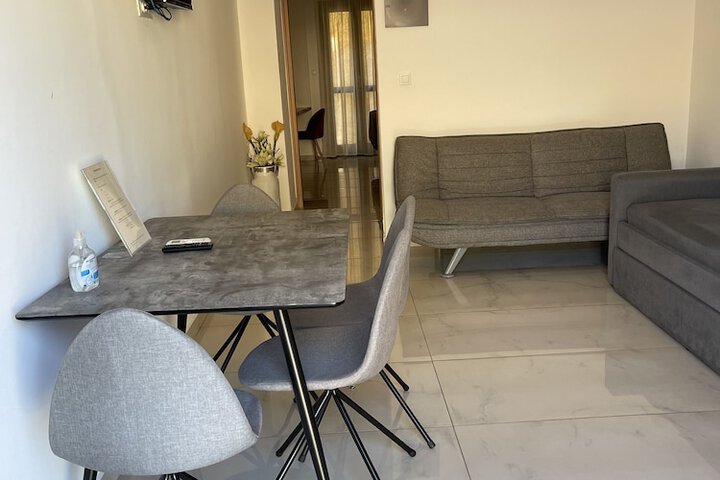 Room 46 of 132