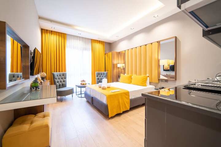Room 40 of 100