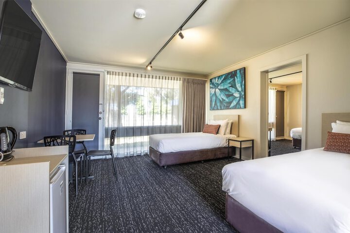 Room 8 of 47