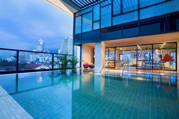 Pools & Facilities