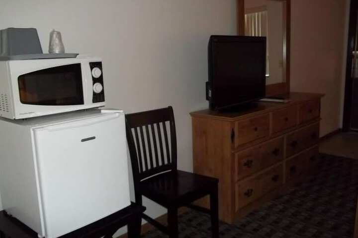 Room 3 of 27
